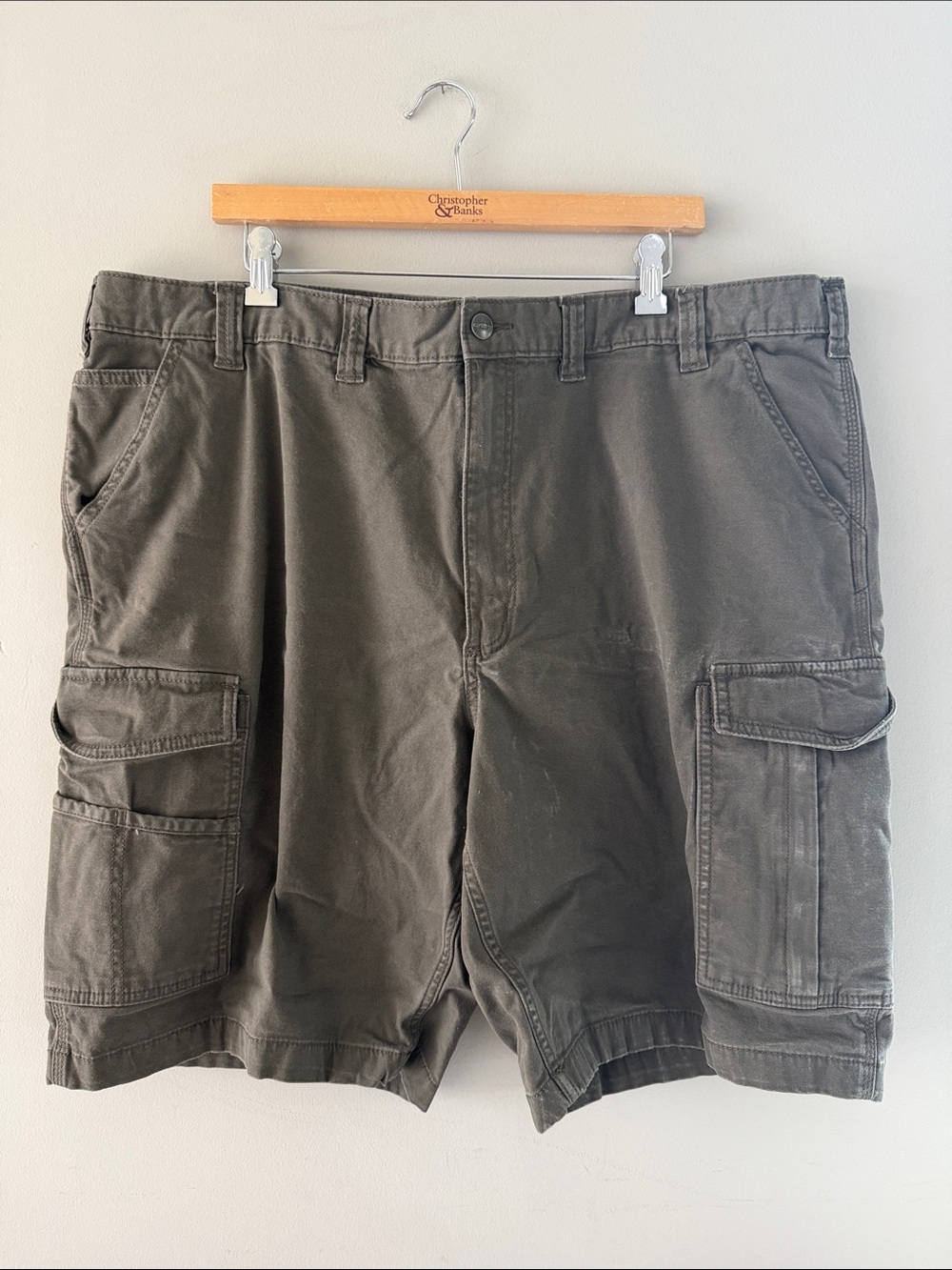 Carhartt | Size 46 Men's Cargo Shorts in Dark Green